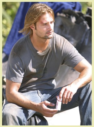 The love of my life Sawyer aka Josh Holloway chatted with E about what 